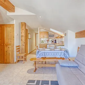 https://schuss-2-appartement-2-chambres-val-darly.hotels-rhonealpes.com