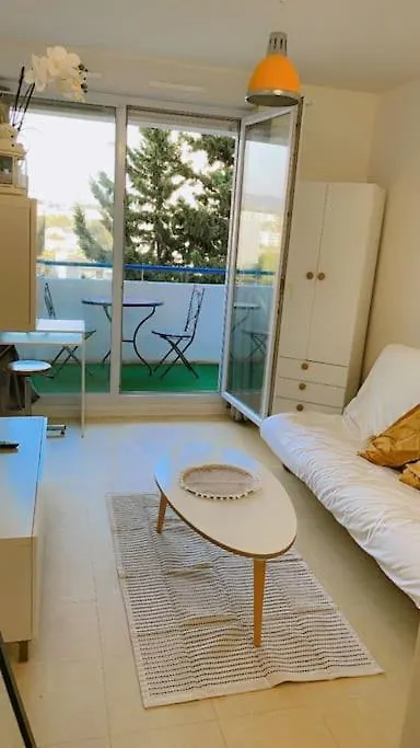 Joli Studio A Marseille 14-Eme contacts